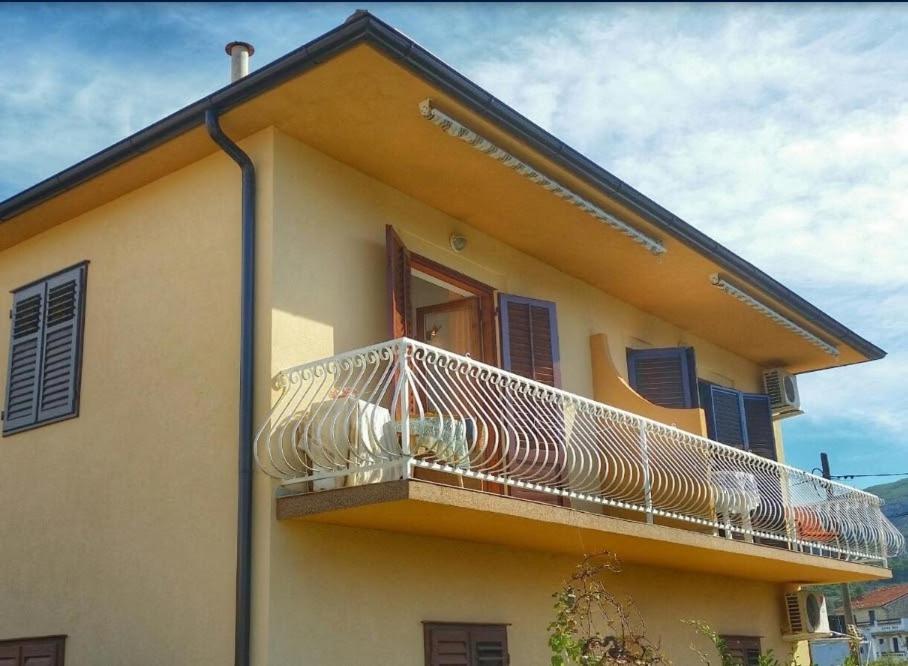 Apartments Nela Jelsa  Rom bilde